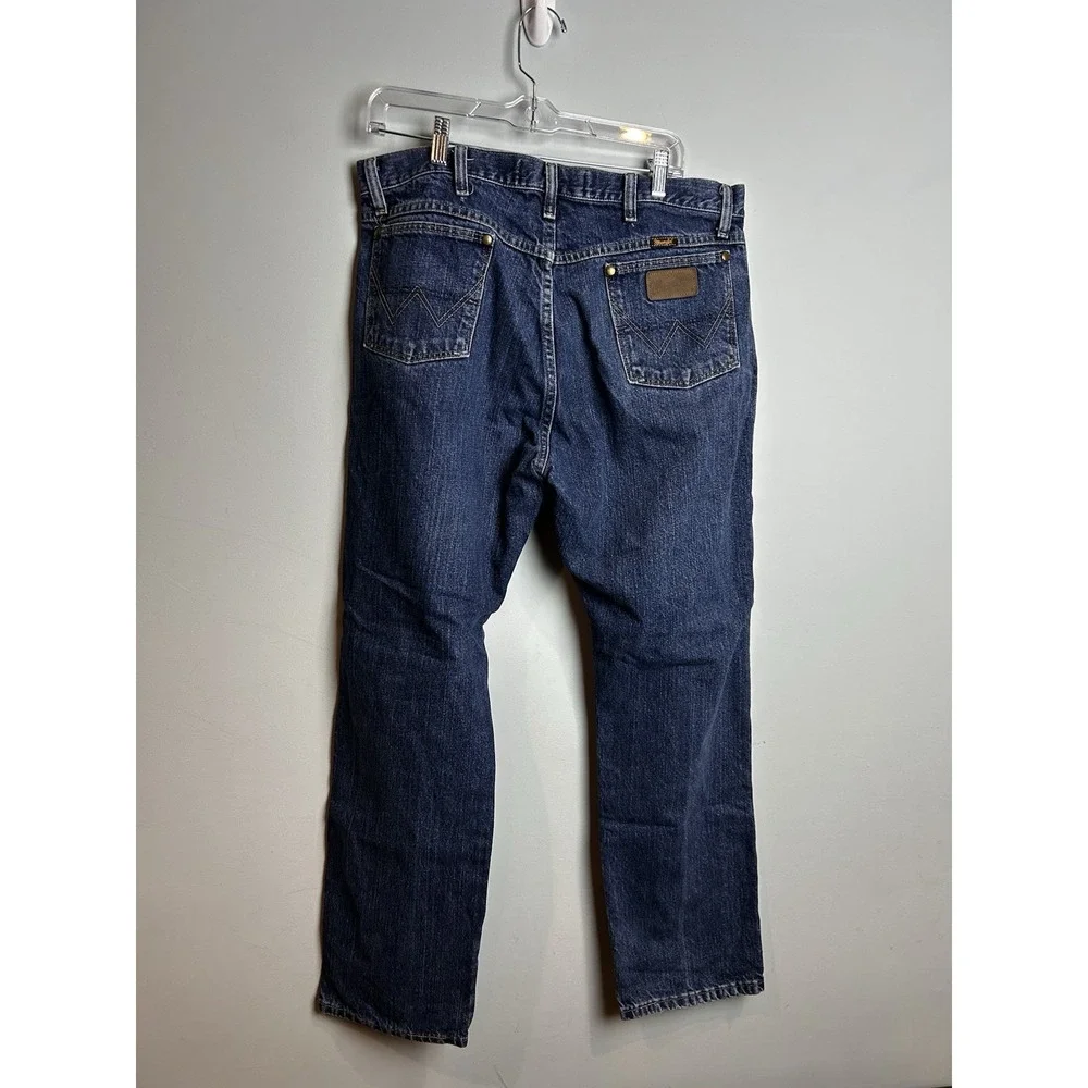 Wrangler George Strait Cowboy Cut Collection Jeans Mens 36x32 Dark Wash‎ 13MGSDS